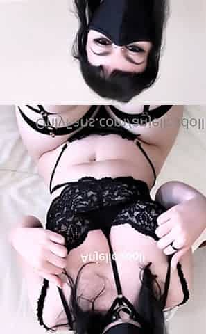 Big boobs milf masturbates with her dildo
