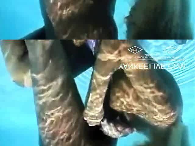 Blonde Amateur Blowjob Underwater