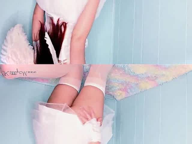 Hawt Teen Beauty Masturbates And Cums - Non Naked Halloween 2020