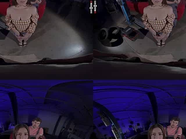 Serina Gomez VR Porn: Pussy Oil Change - DarkRoomVR