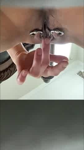 ORIENTAL FLOOZY EDGES HER GORGEOUS PIERCED SNATCH