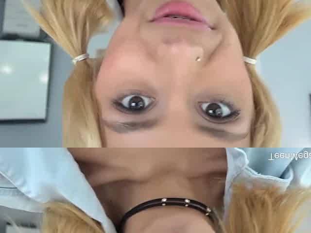 Blonde With A Camera With Virtual Reality And Veronica Leal