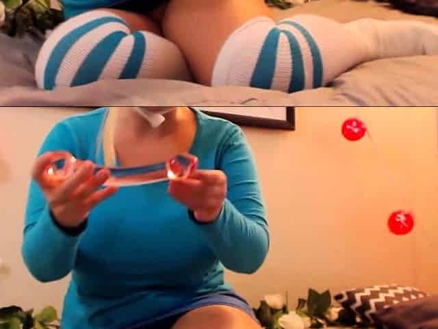 Sexy hottie Anetta Keys enjoys a solo toy masturbation