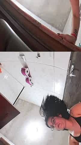 Housewife Without Underwear Seduces Plumber While He's Fixing the Sink
