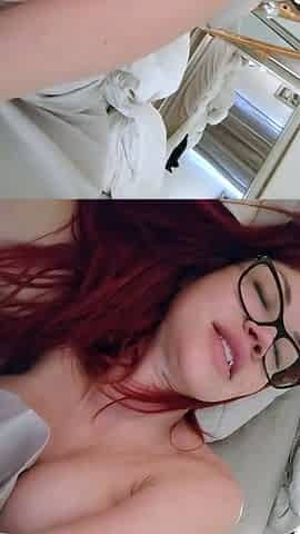 Blonde amateur gives webcam show with toys