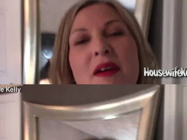 Cum swallowing secretary in red suit and lipstick gives an outstanding blow job