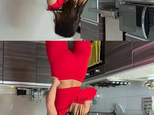 Big boobs milf masturbates with her dildo