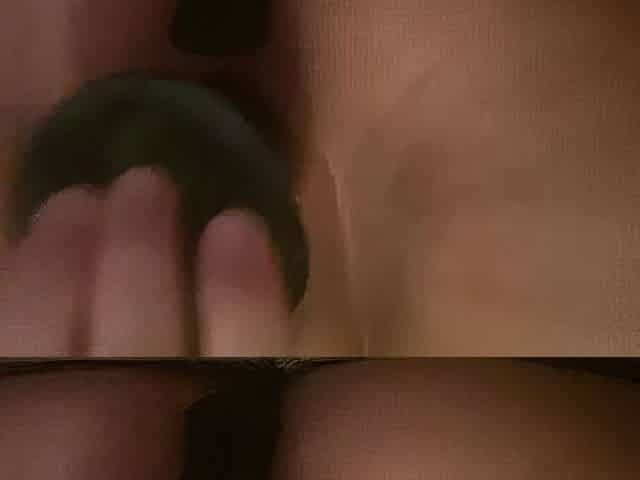 Playing with my vibrator and my plug