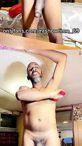 Mr Showtime69 likes showing off his biggest jock