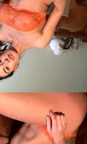 Amateur Webcam Teen Masturbates And Teases