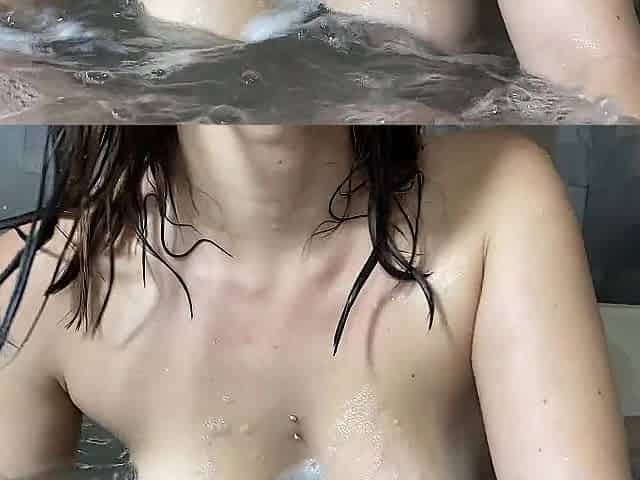 MAMADA PROFUNDA EN EL JACUZZI - BLAKEPRODUCTIONS