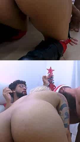 Full Christmas Scene - Blonde Santa Claus Satisfies Brazilians Who Want Her Christmas Scene