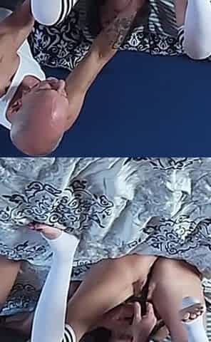 Tiny MILF Gets Her Noisy Pussy Licked