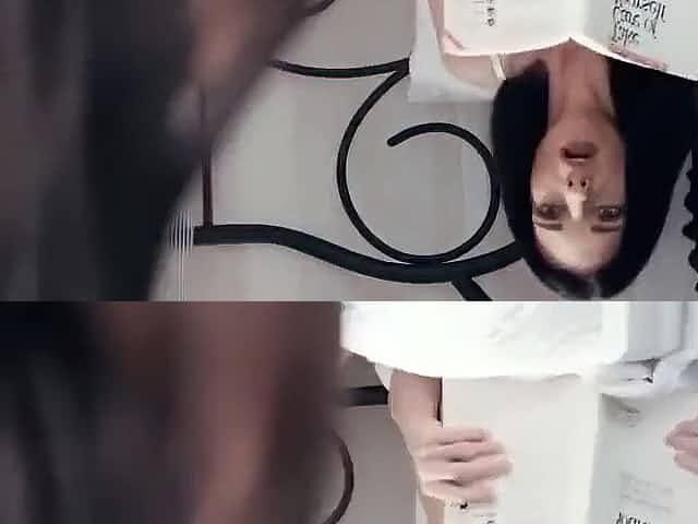 Stepdaughter seducing the sexy mom