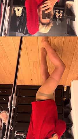 Solo girls masturbate until orgasm for