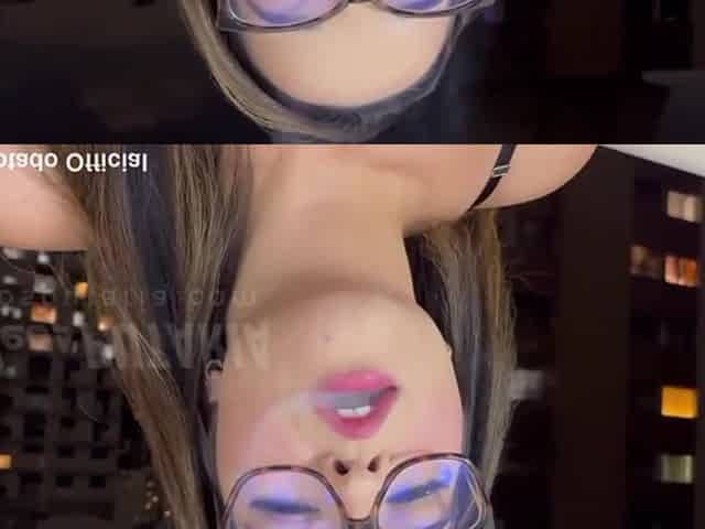 Gordinha Gostosa Bella Explores Sensual Handjob Desire