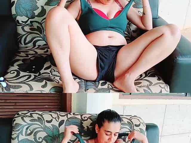 I'm a very sexy woman, I love to have a fun masturbating with biggest dildos and feeling precious inside.