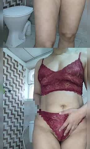 Desi Bhabhi Having Fun in Shower