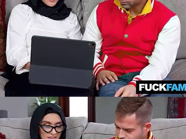 HIJABI Vibrator Play