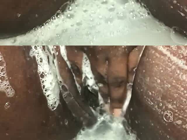 Cleaning my vagina previous to u suck my vagina