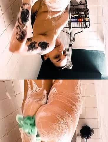 Tight ass kinky blode with big boobs masturbates outdoor