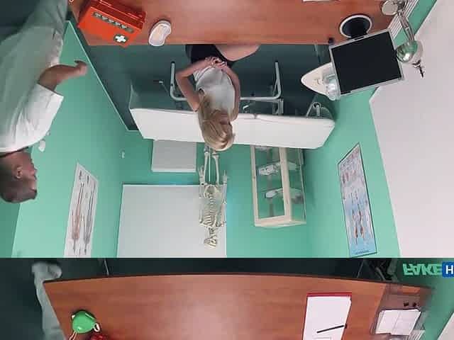 This babe needed some bladder stimulation from my knob - Fake Hospital