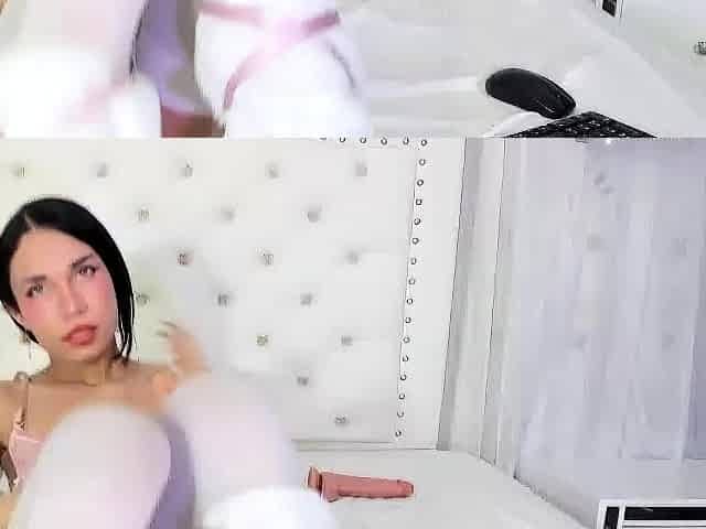 Very hot busty brunette solo masturbation on webcam