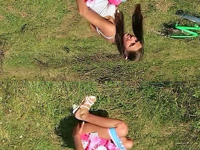 Nice Teen 18+ Girl Fucking On The Field