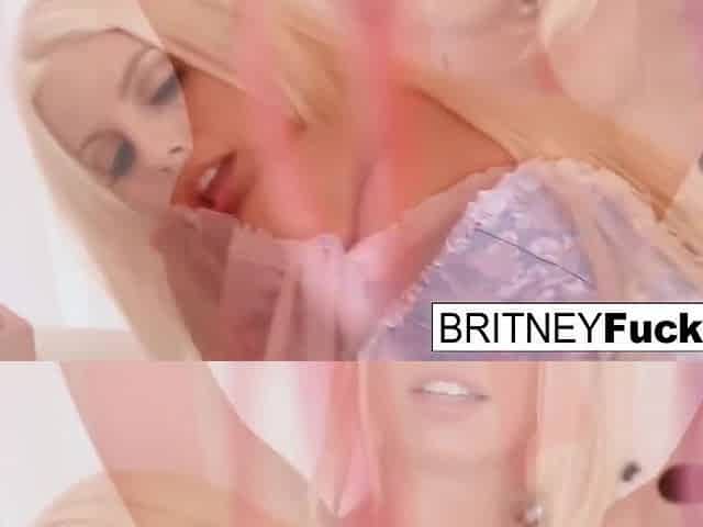 Plays With A Vibrator - Britney Amber