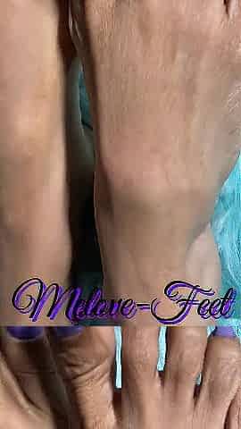 Melove Hawt Lengthy Toes in Different Colors Nail Polish