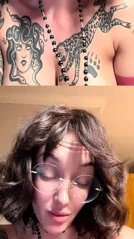 PUSSY BABE BRUNETTE masturbating