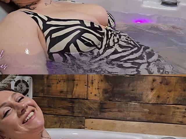 Cheating Mature MILF Wife Fucks Me During Her Husbands Work Trip