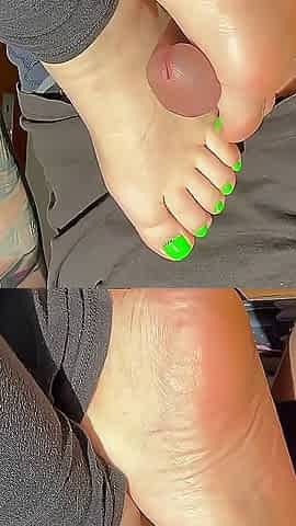 German Housewife Footjob Wrinkled Soles Sexy Toes Cum on Feet