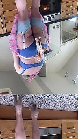 Kitchen retro pinny, stockings and butt fetish
