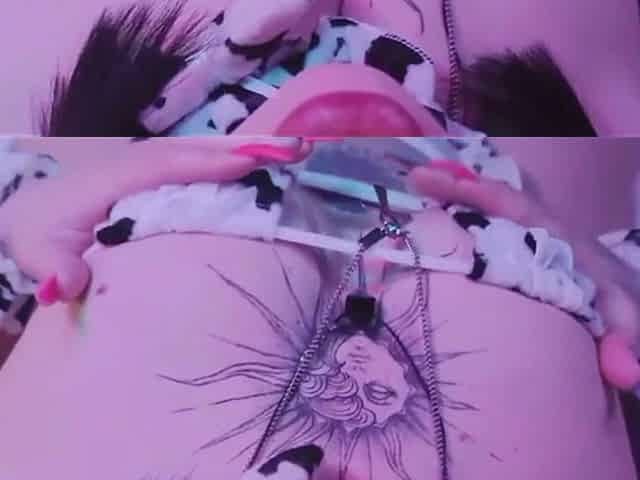 Cute Cow Girl Plays with Herself on Camera Big Ass - Peachgardens