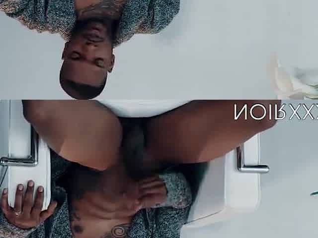 Kinky And Horny Jock Masturbates In Kinky - Aaron Reese