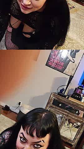 CAUGHT my roommate's boyfriend wanking - so I made him creampie me instead!
