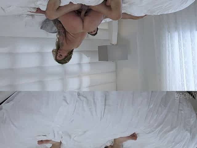 Curvy mom Lolly Dames X-rated scene