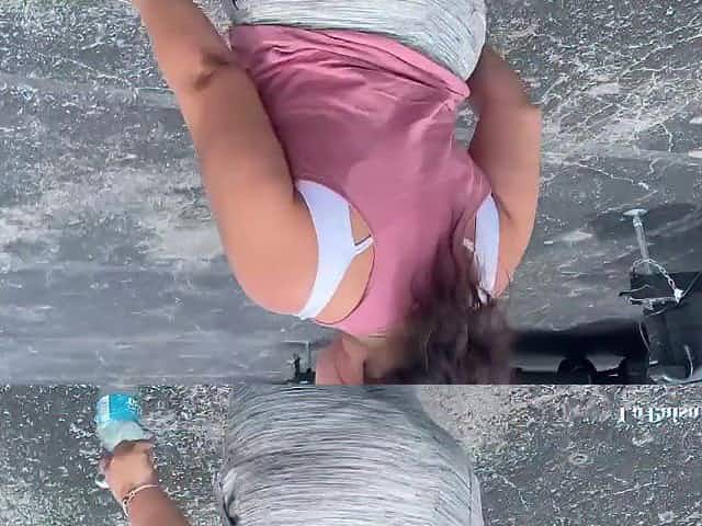 Colombian honey gives cunt booty down payment for RV. La Paisa