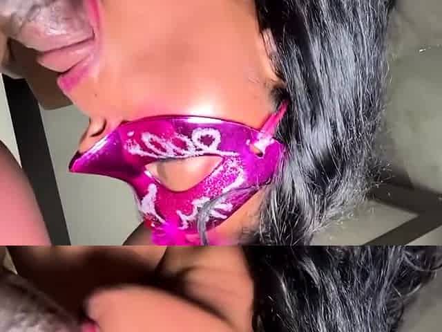 Married Woman With Huge Breasts Having A Very Naughty