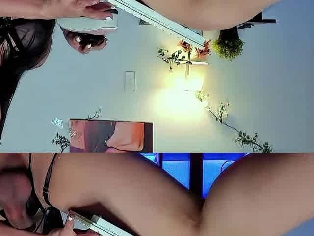 Amateur brunette double toying on webcam