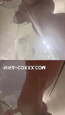 Mommy morning shower masturbation