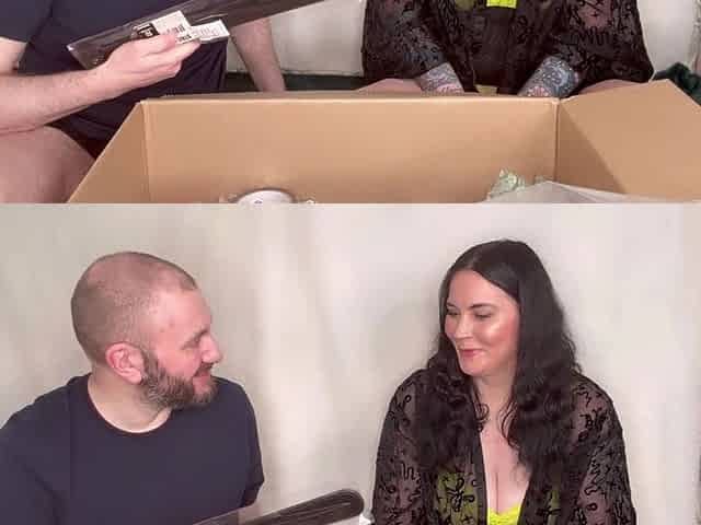 Miss Ffw Unboxes Her New Toys with Fb