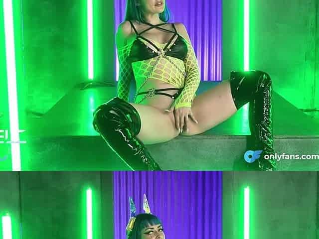 Cyber Solo Compilation with Dildos - Jewelz Blu