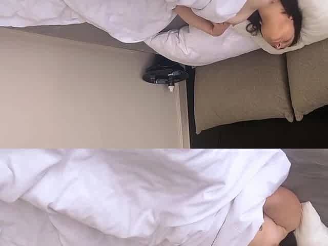 Amateur Wife Masturbates After Waking Up In The Morning