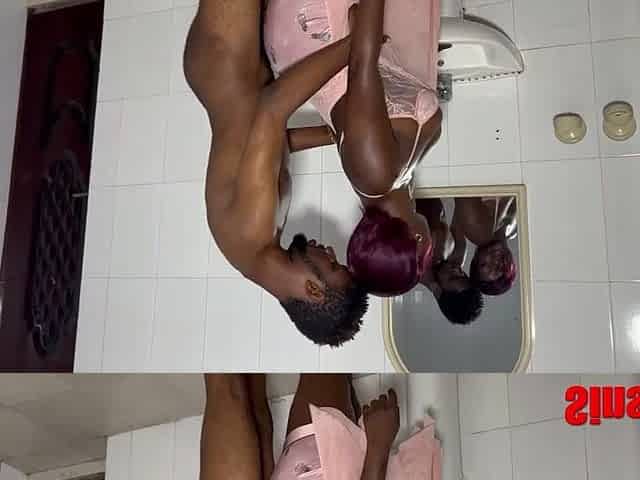 Boss screws maid in the washroom.