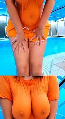 Big boob brunette masturbates on webcam