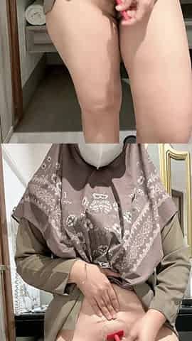 My Idol Teacher, Masturbating to Squirt