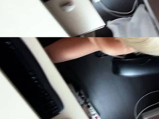 Blonde slut gives hardcore blowjob