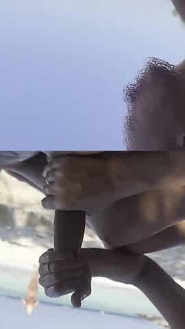 2 COUPLES ON A PUBLIC BEACH, PUBLIC MASTURBATION WITH A FINISH ON THE LEGS